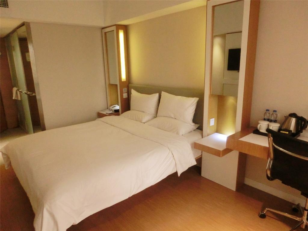 Ji Hotel Guangzhou Zhujiang New Town Zimmer foto